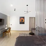 Apartment Old