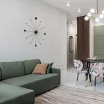 Apartment Old *