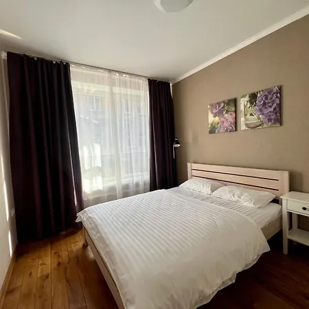 Apartment Old *